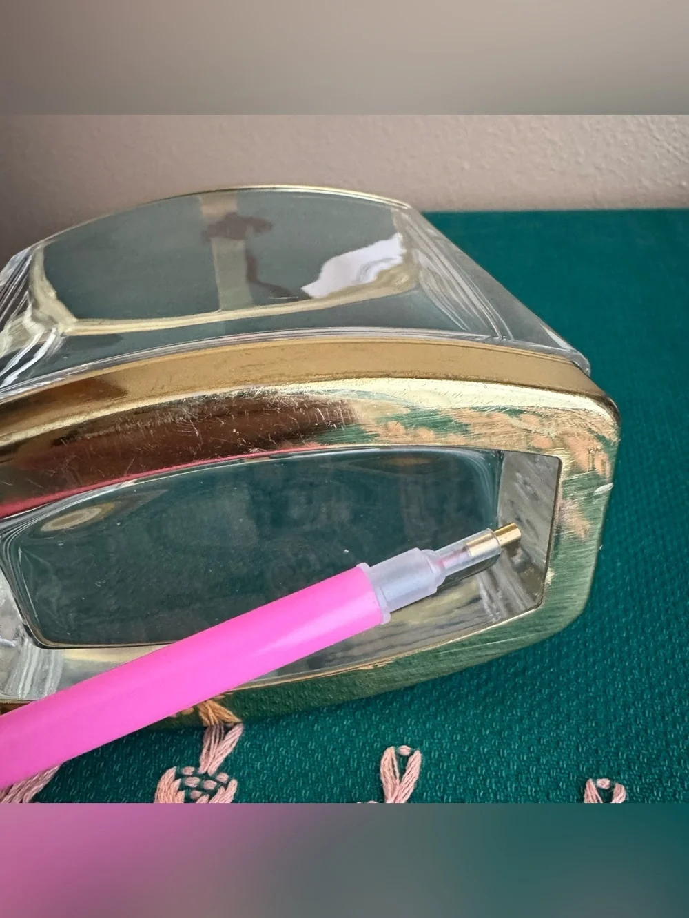 Halston Home gold tone toothbrush holder with tags